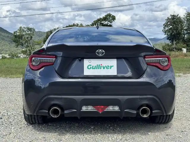 トヨタ ８６ GT 兵庫県 2016(平28)年 6.2万km ダークグレーメタリック モデリスタエアロ(F/R)/TRDエアロ(S)/TRD車高調/TRDフロントタワーバー/TRDモーションコントロールビーム/フロント純正17インチAW/リアWeds18インチAW/純正ナビ/バックカメラ/地デジTV/ETC/LEDヘッドライト/AUTOライト