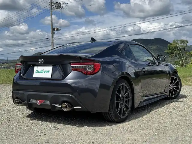 トヨタ ８６ GT 兵庫県 2016(平28)年 6.2万km ダークグレーメタリック モデリスタエアロ(F/R)/TRDエアロ(S)/TRD車高調/TRDフロントタワーバー/TRDモーションコントロールビーム/フロント純正17インチAW/リアWeds18インチAW/純正ナビ/バックカメラ/地デジTV/ETC/LEDヘッドライト/AUTOライト