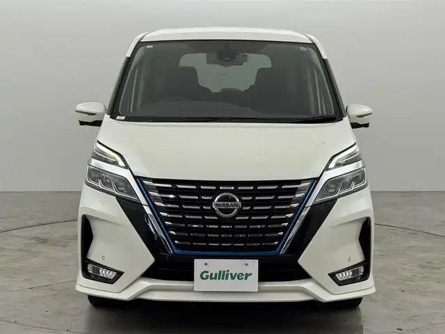 日産 セレナ e－パワー ハイウェイスター V 福岡県 2020(令2)年 2.9万km ホワイト 純正ナビ（フルセグＴＶ、ＢＴ）　/ビルトインＥＴＣ　/デジタルルームミラー　/前後ドライブレコーダー　/アラウンドビューモニター　/プロパイロット　/両側パワースライドドア　/クルーズコントロール　/コーナーセンサー
