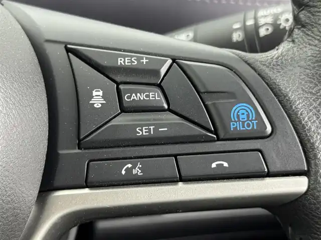 日産 セレナ e－パワー ハイウェイスター V 福岡県 2020(令2)年 2.9万km ホワイト 純正ナビ（フルセグＴＶ、ＢＴ）　/ビルトインＥＴＣ　/デジタルルームミラー　/前後ドライブレコーダー　/アラウンドビューモニター　/プロパイロット　/両側パワースライドドア　/クルーズコントロール　/コーナーセンサー