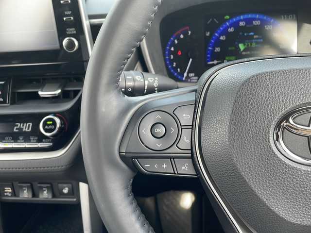 トヨタ カローラ クロス ハイブリッド Z 富山県 2023(令5)年 6.7万km アティチュードブラックマイカ 禁煙車/ワンオーナー/純正ディスプレイオーディオ/BlueToth/バックカメラ/トヨタセーフティセンス/レーダークルーズコントロール/レーンキープアシスト/衝突軽減ブレーキ/コーナーセンサー/パーキングアシスト/純正アルミホイール/純正フロアマット/電動リアゲート/ルーフレール/シートヒーター/パワーシート/ＥＴＣ/オートライト/オートマチックハイビーム/プッシュスタート/スマートキー/スペアキー/保証書・記録簿/取扱説明書