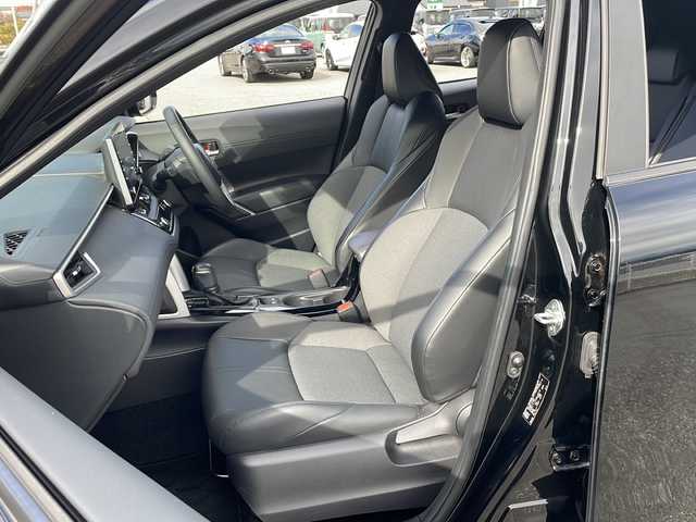 トヨタ カローラ クロス ハイブリッド Z 富山県 2023(令5)年 6.7万km アティチュードブラックマイカ 禁煙車/ワンオーナー/純正ディスプレイオーディオ/BlueToth/バックカメラ/トヨタセーフティセンス/レーダークルーズコントロール/レーンキープアシスト/衝突軽減ブレーキ/コーナーセンサー/パーキングアシスト/純正アルミホイール/純正フロアマット/電動リアゲート/ルーフレール/シートヒーター/パワーシート/ＥＴＣ/オートライト/オートマチックハイビーム/プッシュスタート/スマートキー/スペアキー/保証書・記録簿/取扱説明書