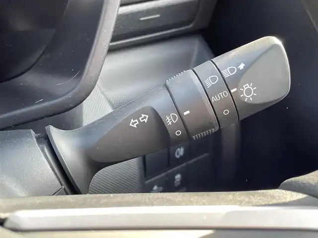 ダイハツ ロッキー G 愛知県 2021(令3)年 6.7万km ブラックマイカメタリック/コンパーノレッド 純正ディスプレイオーディオ/Bluetooth　バックカメラ　全方位カメラ　フルセグTV/ドライブレコーダー/シートヒーター/純正アルミホイール/純正フロアマット/ETC/スペアキー有/ACC/レーンキープアシスト/コーナーセンサー