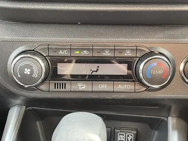 ダイハツ ロッキー G 愛知県 2021(令3)年 6.7万km ブラックマイカメタリック/コンパーノレッド 純正ディスプレイオーディオ/Bluetooth　バックカメラ　全方位カメラ　フルセグTV/ドライブレコーダー/シートヒーター/純正アルミホイール/純正フロアマット/ETC/スペアキー有/ACC/レーンキープアシスト/コーナーセンサー