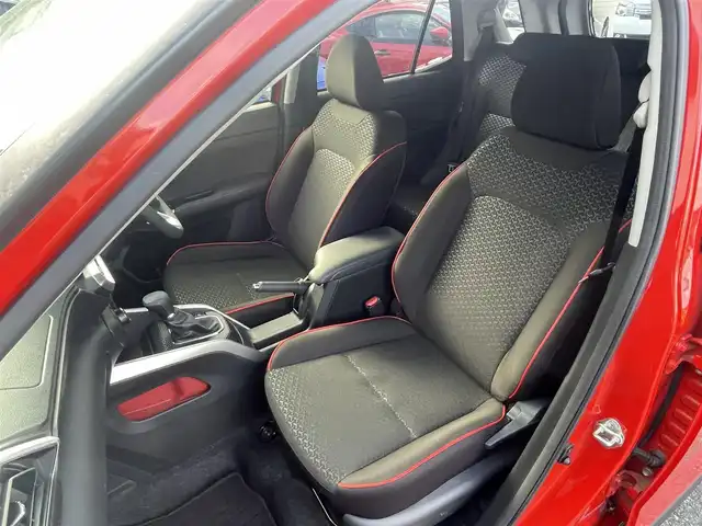 ダイハツ ロッキー G 愛知県 2021(令3)年 6.7万km ブラックマイカメタリック/コンパーノレッド 純正ディスプレイオーディオ/Bluetooth　バックカメラ　全方位カメラ　フルセグTV/ドライブレコーダー/シートヒーター/純正アルミホイール/純正フロアマット/ETC/スペアキー有/ACC/レーンキープアシスト/コーナーセンサー