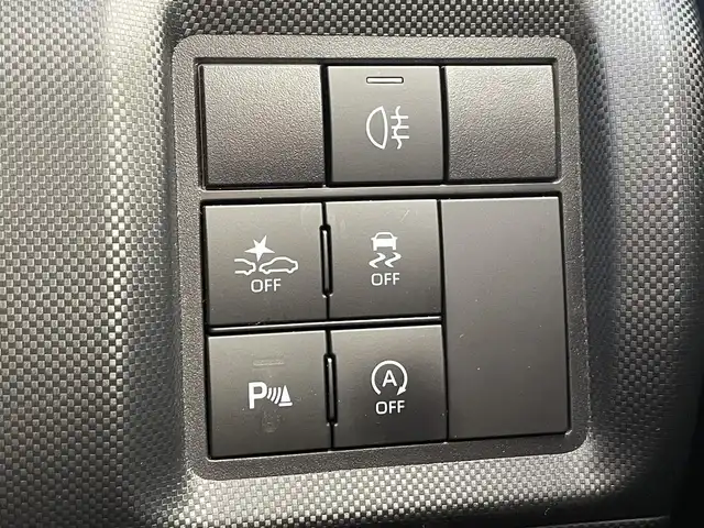 ダイハツ ロッキー G 愛知県 2021(令3)年 6.7万km ブラックマイカメタリック/コンパーノレッド 純正ディスプレイオーディオ/Bluetooth　バックカメラ　全方位カメラ　フルセグTV/ドライブレコーダー/シートヒーター/純正アルミホイール/純正フロアマット/ETC/スペアキー有/ACC/レーンキープアシスト/コーナーセンサー