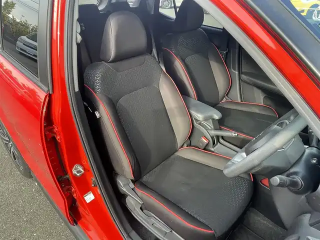 ダイハツ ロッキー G 愛知県 2021(令3)年 6.7万km ブラックマイカメタリック/コンパーノレッド 純正ディスプレイオーディオ/Bluetooth　バックカメラ　全方位カメラ　フルセグTV/ドライブレコーダー/シートヒーター/純正アルミホイール/純正フロアマット/ETC/スペアキー有/ACC/レーンキープアシスト/コーナーセンサー