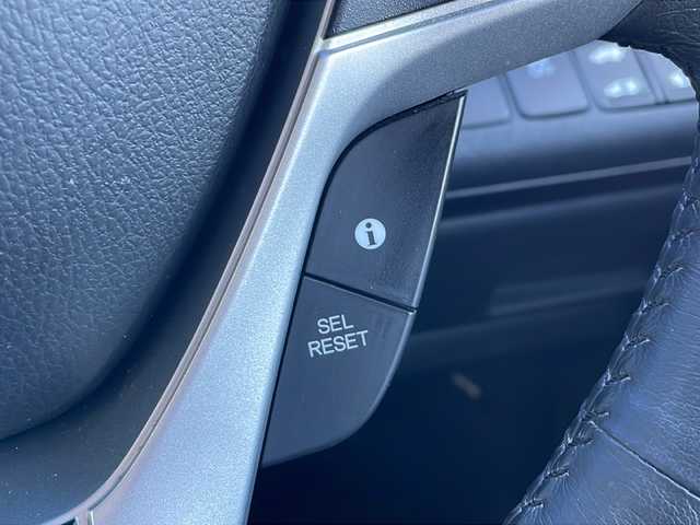 ホンダ ステップワゴン スパーダ Z 三重県 2013(平25)年 14.2万km ホワイトオーキッドパール 純正9インチナビ/バックカメラ/両側パワースライドドア/スペアキー/アイドリングストップ/ECON/横滑り防止装置/革巻きステアリング/パドルシフト/オートライト/フォグランプ/MTモード付AT/純正フロアマット/純正AW/ドアバイザー/電動格納ウィンカーミラー/フルセグTV/CD.DVD再生/禁煙車