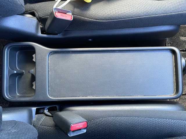 ホンダ ステップワゴン スパーダ Z 三重県 2013(平25)年 14.2万km ホワイトオーキッドパール 純正9インチナビ/バックカメラ/両側パワースライドドア/スペアキー/アイドリングストップ/ECON/横滑り防止装置/革巻きステアリング/パドルシフト/オートライト/フォグランプ/MTモード付AT/純正フロアマット/純正AW/ドアバイザー/電動格納ウィンカーミラー/フルセグTV/CD.DVD再生/禁煙車