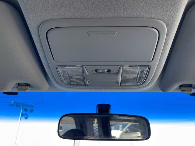 ホンダ ステップワゴン スパーダ Z 三重県 2013(平25)年 14.2万km ホワイトオーキッドパール 純正9インチナビ/バックカメラ/両側パワースライドドア/スペアキー/アイドリングストップ/ECON/横滑り防止装置/革巻きステアリング/パドルシフト/オートライト/フォグランプ/MTモード付AT/純正フロアマット/純正AW/ドアバイザー/電動格納ウィンカーミラー/フルセグTV/CD.DVD再生/禁煙車