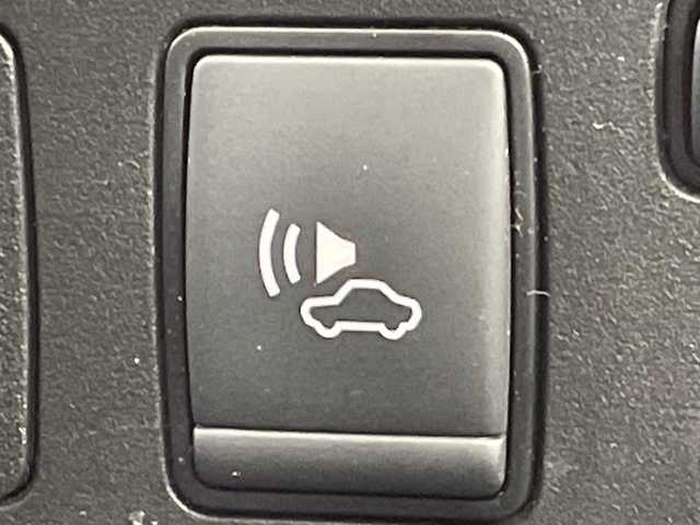 日産 ノート e－パワー X Vセレクション 群馬県 2020(令2)年 3.5万km スーパーブラック 禁煙車　９インチ社外ナビ　アラウンドビューモニター　デジタルインナーミラー　ETC2.0　ワンオーナー　純正フロアマット　純正アルミホイール　ステアリングスイッチ　プッシュスタート　盗難防止装置