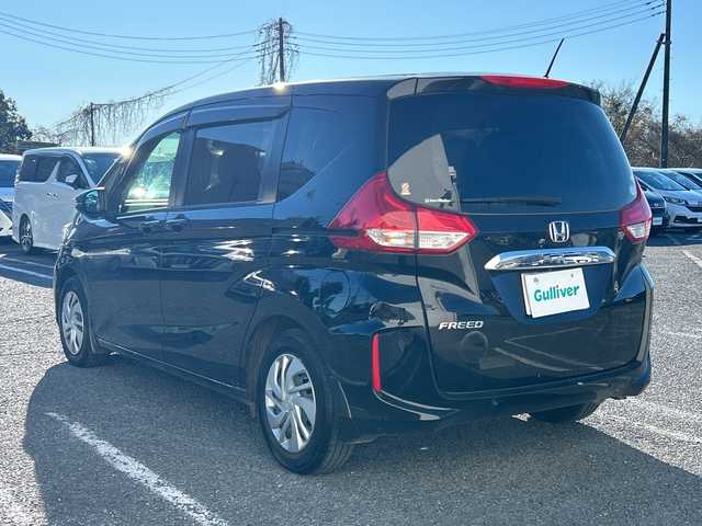 ホンダ フリード G ホンダセンシング 千葉県 2020(令2)年 5.6万km クリスタルブラックパール ナビVXM-204VFi　バックカメラ　両側パワースライドドア　シートヒーター　DVD　BT　USB　レーダークルーズ　ETC　LEDライト　オートライト　ホンダセンシング　スマートキー