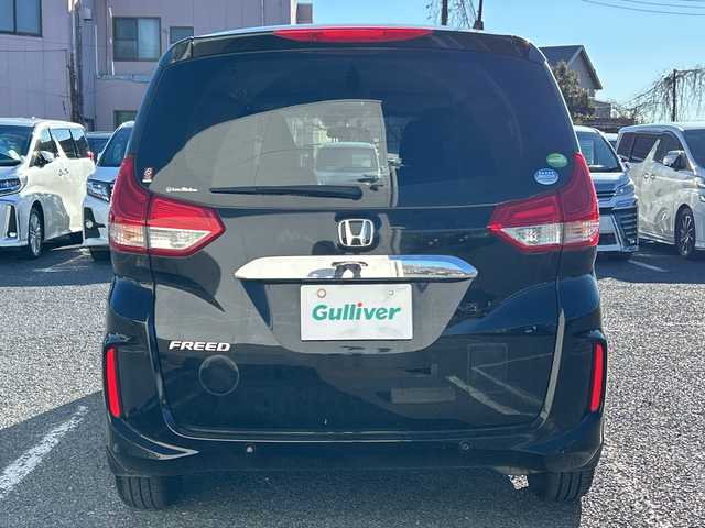 ホンダ フリード G ホンダセンシング 千葉県 2020(令2)年 5.6万km クリスタルブラックパール ナビVXM-204VFi　バックカメラ　両側パワースライドドア　シートヒーター　DVD　BT　USB　レーダークルーズ　ETC　LEDライト　オートライト　ホンダセンシング　スマートキー