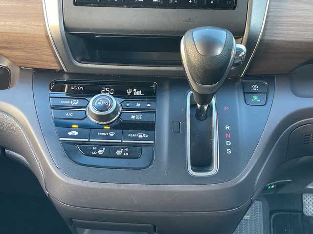 ホンダ フリード G ホンダセンシング 千葉県 2020(令2)年 5.6万km クリスタルブラックパール ナビVXM-204VFi　バックカメラ　両側パワースライドドア　シートヒーター　DVD　BT　USB　レーダークルーズ　ETC　LEDライト　オートライト　ホンダセンシング　スマートキー