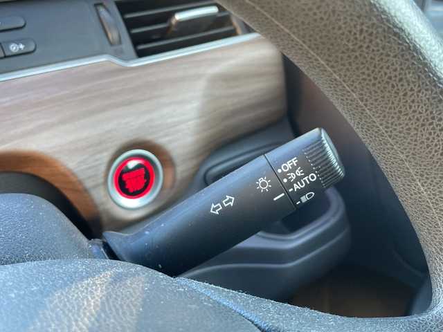 ホンダ フリード G ホンダセンシング 千葉県 2020(令2)年 5.6万km クリスタルブラックパール ナビVXM-204VFi　バックカメラ　両側パワースライドドア　シートヒーター　DVD　BT　USB　レーダークルーズ　ETC　LEDライト　オートライト　ホンダセンシング　スマートキー