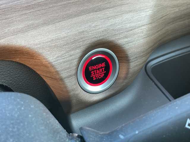 ホンダ フリード G ホンダセンシング 千葉県 2020(令2)年 5.6万km クリスタルブラックパール ナビVXM-204VFi　バックカメラ　両側パワースライドドア　シートヒーター　DVD　BT　USB　レーダークルーズ　ETC　LEDライト　オートライト　ホンダセンシング　スマートキー