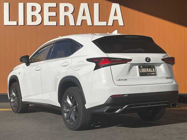 レクサス ＮＸ 300 Fスポーツ 高知県 2020(令2)年 3.4万km ホワイトノーヴァガラスフレーク メーカーナビ/【AM/FM/CD/DVD/SD/USB/BT/フルセグTV】/アラウンドビューモニター/3眼LEDヘッドライト/オートハイビーム/レクサスセーフティ・レーダークルーズコントロール/ブラインドスポットモニター/パワーバックドア/前席シートヒーター＆エアシート/前席パワーシート/ステアリングヒーター/パドルシフト/ステアリングスイッチ/電動格納ミラー/電動パーキングブレーキ/ホールド機能/前後ドラレコ