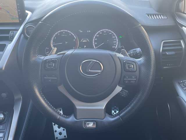 レクサス ＮＸ 300 Fスポーツ 高知県 2020(令2)年 3.4万km ホワイトノーヴァガラスフレーク メーカーナビ/【AM/FM/CD/DVD/SD/USB/BT/フルセグTV】/アラウンドビューモニター/3眼LEDヘッドライト/オートハイビーム/レクサスセーフティ・レーダークルーズコントロール/ブラインドスポットモニター/パワーバックドア/前席シートヒーター＆エアシート/前席パワーシート/ステアリングヒーター/パドルシフト/ステアリングスイッチ/電動格納ミラー/電動パーキングブレーキ/ホールド機能/前後ドラレコ