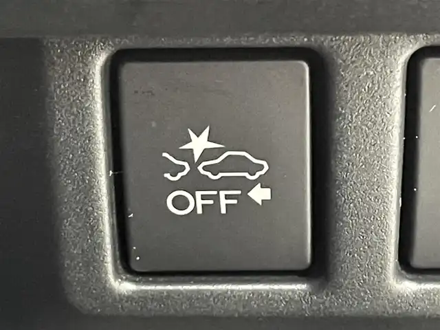 スバル アウトバック ベース 道央・札幌 2015(平27)年 7万km クリスタルブラックシリカ ・４WD/・社外メモリナビ（AVIC-RZ０９）/　CD/DVD/BT/フルセグ/・バックカメラ/・ビルトインETC/・アイサイト/・衝突軽減ブレーキ/・レーダークルーズコントロール/・レーンキープアシスト/・横滑り防止装置/・アイドリングストップ/・ヒルスタートアシスト/・X-MODE/・全席シートヒーター/・前席パワーシート/・運転席シートメモリー/・純正フロアマット/・LEDヘッドライト/・フォグライト（F/R）/・スマートキー/・プッシュスタート