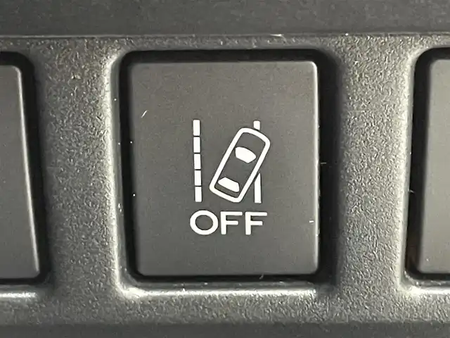 スバル アウトバック ベース 道央・札幌 2015(平27)年 7万km クリスタルブラックシリカ ・４WD/・社外メモリナビ（AVIC-RZ０９）/　CD/DVD/BT/フルセグ/・バックカメラ/・ビルトインETC/・アイサイト/・衝突軽減ブレーキ/・レーダークルーズコントロール/・レーンキープアシスト/・横滑り防止装置/・アイドリングストップ/・ヒルスタートアシスト/・X-MODE/・全席シートヒーター/・前席パワーシート/・運転席シートメモリー/・純正フロアマット/・LEDヘッドライト/・フォグライト（F/R）/・スマートキー/・プッシュスタート