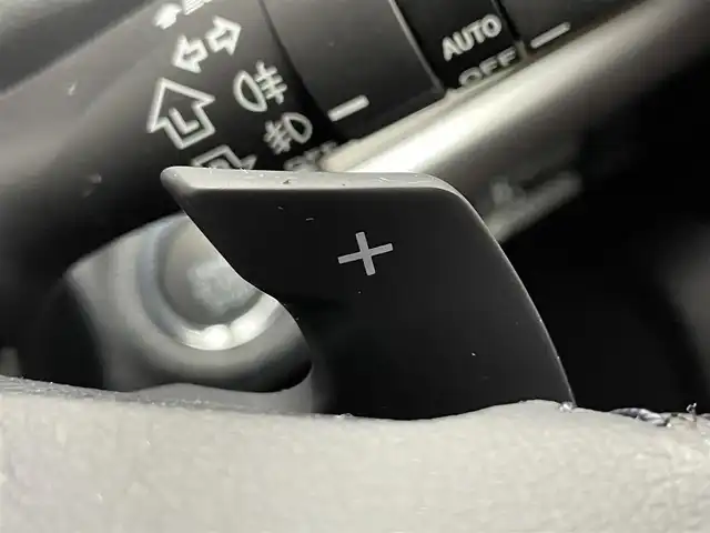 スバル アウトバック ベース 道央・札幌 2015(平27)年 7万km クリスタルブラックシリカ ・４WD/・社外メモリナビ（AVIC-RZ０９）/　CD/DVD/BT/フルセグ/・バックカメラ/・ビルトインETC/・アイサイト/・衝突軽減ブレーキ/・レーダークルーズコントロール/・レーンキープアシスト/・横滑り防止装置/・アイドリングストップ/・ヒルスタートアシスト/・X-MODE/・全席シートヒーター/・前席パワーシート/・運転席シートメモリー/・純正フロアマット/・LEDヘッドライト/・フォグライト（F/R）/・スマートキー/・プッシュスタート