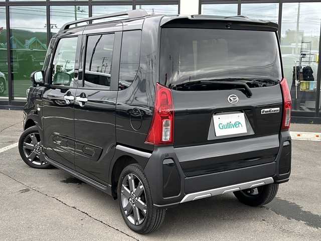 ダイハツ タント ファンクロスターボ 道東・釧路十勝 2023(令5)年 0.7万km ブラックマイカメタリック 4WD/ターボ/社外ナビ　MDV-D2098TW/（Bluetooth/CD/AUX）/バックカメラ/ETC/両側電動スライドドア/衝突軽減ブレーキ/レーンキープアシスト/前後コーナーセンサー/前席シートヒーター/ブレーキホールド/アイドリングストップ/オートライト/スマートキー/LEDヘッドライト/プッシュスタート/横滑り防止機能