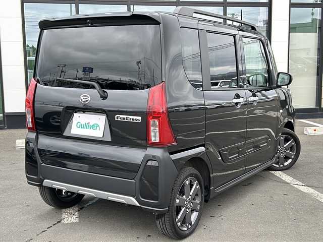 ダイハツ タント ファンクロスターボ 道東・釧路十勝 2023(令5)年 0.7万km ブラックマイカメタリック 4WD/ターボ/社外ナビ　MDV-D2098TW/（Bluetooth/CD/AUX）/バックカメラ/ETC/両側電動スライドドア/衝突軽減ブレーキ/レーンキープアシスト/前後コーナーセンサー/前席シートヒーター/ブレーキホールド/アイドリングストップ/オートライト/スマートキー/LEDヘッドライト/プッシュスタート/横滑り防止機能