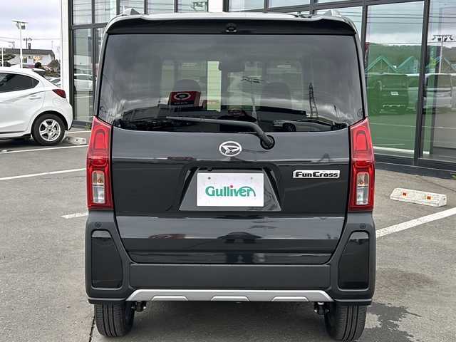 ダイハツ タント ファンクロスターボ 道東・釧路十勝 2023(令5)年 0.7万km ブラックマイカメタリック 4WD/ターボ/社外ナビ　MDV-D2098TW/（Bluetooth/CD/AUX）/バックカメラ/ETC/両側電動スライドドア/衝突軽減ブレーキ/レーンキープアシスト/前後コーナーセンサー/前席シートヒーター/ブレーキホールド/アイドリングストップ/オートライト/スマートキー/LEDヘッドライト/プッシュスタート/横滑り防止機能
