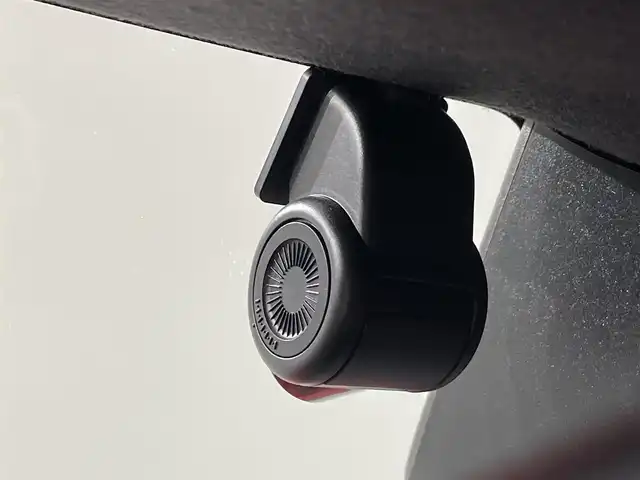 ダイハツ タフト G ダーククロムベンチャー 愛知県 2022(令4)年 2.9万km コンパーノレッド 禁煙車/スマートアシスト/ガラスルーフ/純正SDナビ（NMZN-W72D）/・フルセグTV/・Bluetooth/・CD/DVD/・SD/・ipod/・USB/・FM/AM/バックカメラ/前後ドラレコ/シートヒーター/ＥＴＣ/ＬＥＤヘッドライト/オートライト/オートハイビーム/プッシュスタート/スマートキー/電格ミラー/アイドリングストップ