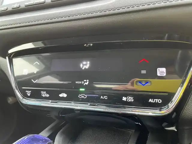 ホンダ ヴェゼル ハイブリッド X Lパッケージ 石川県 2015(平27)年 4.4万km クリスタルブラックパール 4WD/純正メモリーナビ/純正CD/DVD/ワンセグTV/バックカメラ/LEDヘッドライト/ETC/ハーフレザーシート/シートヒーター/スマートキー/プッシュスタート/電動ミラー/レーダークルーズ/ホンダセンシング/レーンキープアシスト/社外アルミホイール