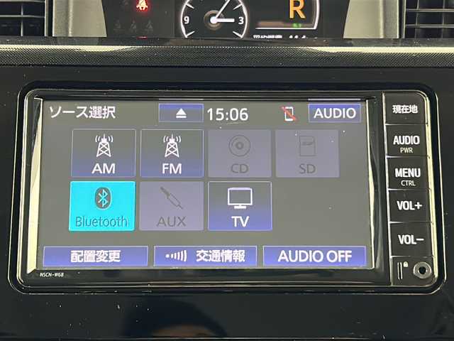 トヨタ ルーミー G 愛知県 2020(令2)年 1万km ブライトシルバーM 純正7インチSDナビ/（CD/SD/Bluetooth/ワンセグTV/AM/FM)/バックカメラ/スマートアシストIII/・衝突軽減ブレーキ/・レーンキープアシスト/・オートマチックハイビーム/・誤発進抑制機能/クリアランスソナー/ETC/前後ドライブレコーダー/両側パワースライドドア/LEDヘッドライト/スマートキー/スペアキー有/純正フロアマット/横滑り防止装置