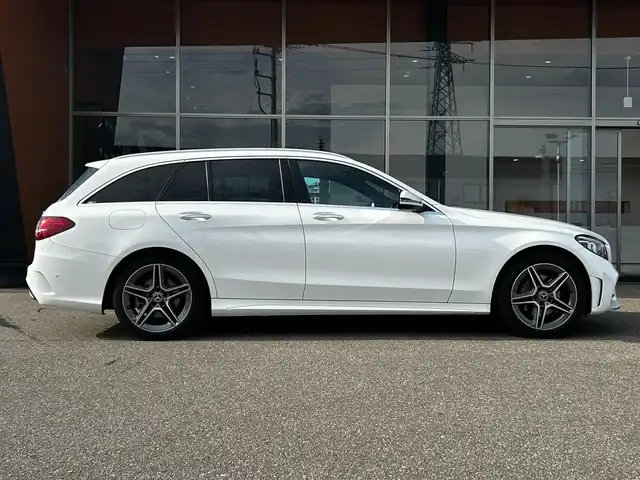 メルセデス・ベンツ Ｃ２００ 4マチック SW AVG AMGライン 富山県 2019(平31)年 3万km 白 AMGライン/レーダーセーフティパッケージ/純正HDDナビ/フルセグテレビ/アイドリングストップ/プッシュスタート/パワーバックドア/ETC2.0/バックカメラ/純正フロアマット/スペアキー/64色アンビエントライト/Bluetooth接続/Apple Car Play/andoroid auto