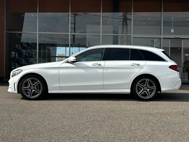 メルセデス・ベンツ Ｃ２００ 4マチック SW AVG AMGライン 富山県 2019(平31)年 3万km 白 AMGライン/レーダーセーフティパッケージ/純正HDDナビ/フルセグテレビ/アイドリングストップ/プッシュスタート/パワーバックドア/ETC2.0/バックカメラ/純正フロアマット/スペアキー/64色アンビエントライト/Bluetooth接続/Apple Car Play/andoroid auto
