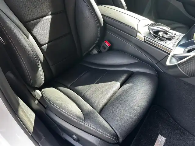 メルセデス・ベンツ Ｃ２００ 4マチック SW AVG AMGライン 富山県 2019(平31)年 3万km 白 AMGライン/レーダーセーフティパッケージ/純正HDDナビ/フルセグテレビ/アイドリングストップ/プッシュスタート/パワーバックドア/ETC2.0/バックカメラ/純正フロアマット/スペアキー/64色アンビエントライト/Bluetooth接続/Apple Car Play/andoroid auto
