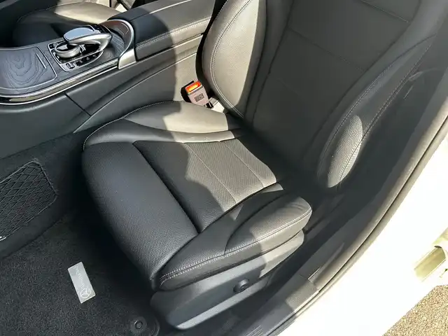 メルセデス・ベンツ Ｃ２００ 4マチック SW AVG AMGライン 富山県 2019(平31)年 3万km 白 AMGライン/レーダーセーフティパッケージ/純正HDDナビ/フルセグテレビ/アイドリングストップ/プッシュスタート/パワーバックドア/ETC2.0/バックカメラ/純正フロアマット/スペアキー/64色アンビエントライト/Bluetooth接続/Apple Car Play/andoroid auto