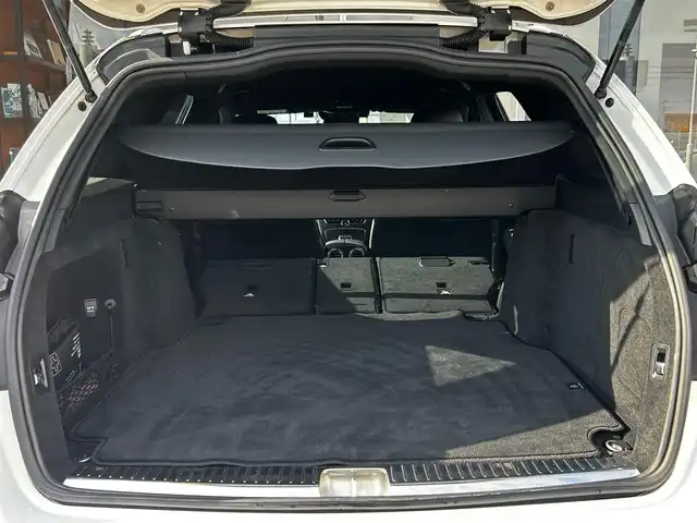 メルセデス・ベンツ Ｃ２００ 4マチック SW AVG AMGライン 富山県 2019(平31)年 3万km 白 AMGライン/レーダーセーフティパッケージ/純正HDDナビ/フルセグテレビ/アイドリングストップ/プッシュスタート/パワーバックドア/ETC2.0/バックカメラ/純正フロアマット/スペアキー/64色アンビエントライト/Bluetooth接続/Apple Car Play/andoroid auto