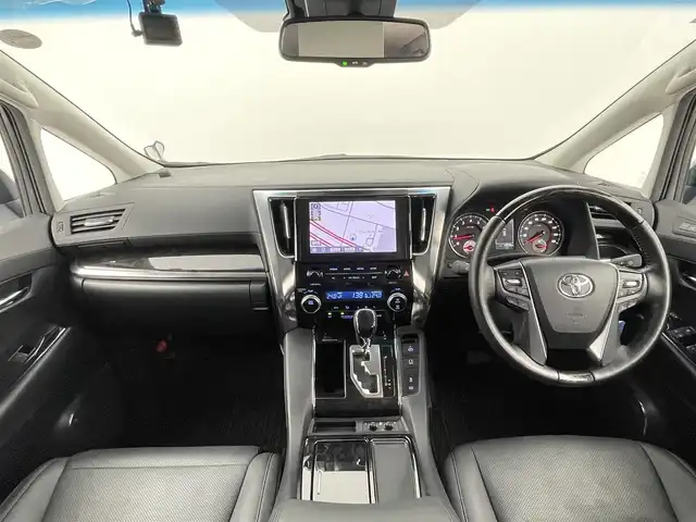 トヨタ アルファード S Cパッケージ 千葉県 2022(令4)年 1.7万km ホワイトパールクリスタルシャイン セーフティセンス/・プリクラッシュセーフティ/・レーントレーシングアラート/・ロードサインアシスト/・アダプティブハイビームシステム/・レーダークルーズコントロール/純正9インチディスプレイオーディオ/バックカメラ/フリップダウンモニター/ブラックレザーシート/快適温熱シート/エグゼクティブパワーシート/パワーバックドア/スマートキー/プッシュスタート/純正17インチAW
