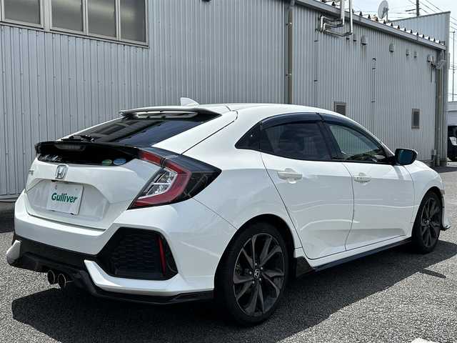ホンダ シビック ハッチバック 静岡県 2019(平31)年 4.6万km ホワイトオーキッドパール ユーザー買取車両/純正SDナビ（VXM-194VFi）/【FM/AM/BT/CD/DVD/地デジTV】/純正LEDライト/純正18インチAW/クルーズコントロール/エンジンスタートボタン/バックカメラ/ドライブレコーダー（前後）/ETC/純正フロアマット/横滑り防止装置/レーンアシスト/コーナーセンサー/衝撃被害軽減システム/MTモード付AT/スタットレスタイヤ×4/シートヒーター/アイドリングストップ
