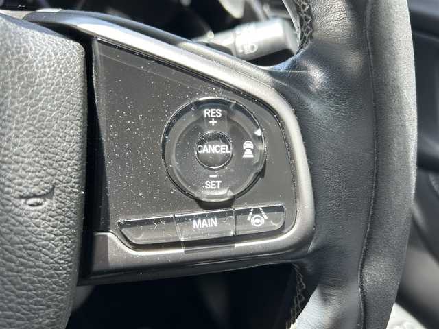 ホンダ シビック ハッチバック 静岡県 2019(平31)年 4.6万km ホワイトオーキッドパール ユーザー買取車両/純正SDナビ（VXM-194VFi）/【FM/AM/BT/CD/DVD/地デジTV】/純正LEDライト/純正18インチAW/クルーズコントロール/エンジンスタートボタン/バックカメラ/ドライブレコーダー（前後）/ETC/純正フロアマット/横滑り防止装置/レーンアシスト/コーナーセンサー/衝撃被害軽減システム/MTモード付AT/スタットレスタイヤ×4/シートヒーター/アイドリングストップ