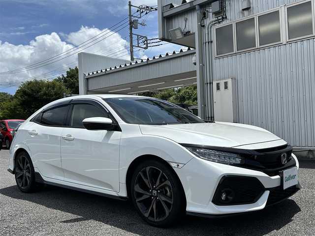 ホンダ シビック ハッチバック 静岡県 2019(平31)年 4.6万km ホワイトオーキッドパール ユーザー買取車両/純正SDナビ（VXM-194VFi）/【FM/AM/BT/CD/DVD/地デジTV】/純正LEDライト/純正18インチAW/クルーズコントロール/エンジンスタートボタン/バックカメラ/ドライブレコーダー（前後）/ETC/純正フロアマット/横滑り防止装置/レーンアシスト/コーナーセンサー/衝撃被害軽減システム/MTモード付AT/スタットレスタイヤ×4/シートヒーター/アイドリングストップ