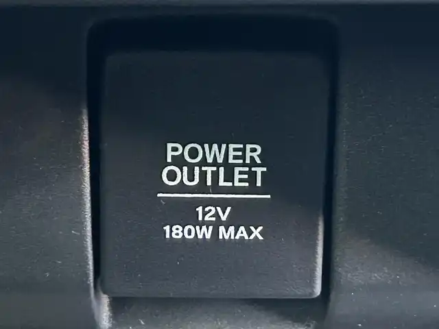 ホンダ ＷＲ－Ｖ Z 静岡県 2025(令7)年 0.1千km クリスタルブラックパール 登録時走行距離22km/Honda SENSING/Honda CONNECT for Gathers＋ナビ装着用スペシャルパッケージ/LEDフォグライト/本革巻ステアリングホイール＋セレクトレバー/アームレスト付センターコンソールボックス/リアセンターアームレスト(ドリンクホルダー付)/パーセルカバー/コンビシート(プライムスムースＸファブリック)/17インチアルミホイール(ベルリナブラック＋切削)/フルLEDヘッドライト〈デイタイムランニングランプ付〉（マニュアルレベリング/オートライトコントロール機構付）/パドルシフト/サイドカーテンエアバッグ