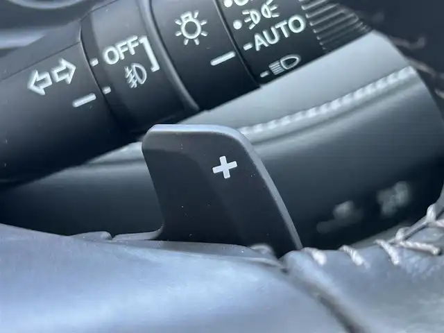 ホンダ ＷＲ－Ｖ Z 静岡県 2025(令7)年 0.1千km クリスタルブラックパール 登録時走行距離22km/Honda SENSING/Honda CONNECT for Gathers＋ナビ装着用スペシャルパッケージ/LEDフォグライト/本革巻ステアリングホイール＋セレクトレバー/アームレスト付センターコンソールボックス/リアセンターアームレスト(ドリンクホルダー付)/パーセルカバー/コンビシート(プライムスムースＸファブリック)/17インチアルミホイール(ベルリナブラック＋切削)/フルLEDヘッドライト〈デイタイムランニングランプ付〉（マニュアルレベリング/オートライトコントロール機構付）/パドルシフト/サイドカーテンエアバッグ