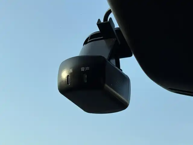 日産 セレナ ハイウェイスター V 大分県 2023(令5)年 1万km プリズムホワイト ・SDナビ(CD/DVD/SD/BT/USB)/・アラウンドビューモニター/・フルセグテレビ/・両側パワースライドドア/・プロパイロット/・エマージェンシーブレーキ/・コーナーセンサー/・ブラインドスポットモニター/・ドライブレコーダー/・オートハイビーム/・ブレーキホールド/・デジタルインナーミラー/・ステアリングリモコン/・パドルシフト/・スマートキー