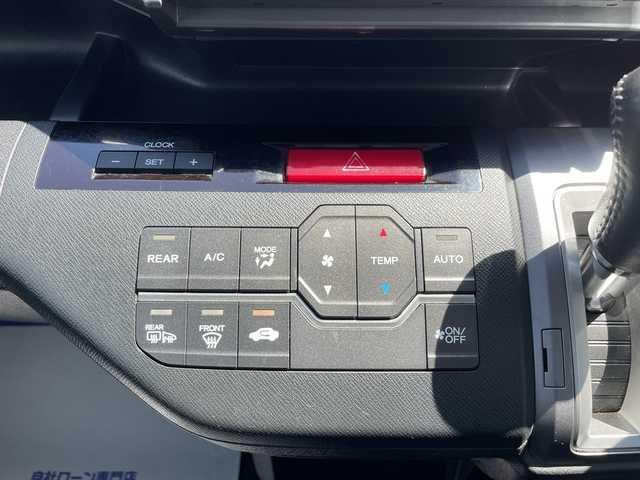 ホンダ ステップワゴン スパーダ Z クールスピリット 宮城県 2014(平26)年 13.7万km プレミアムスパークルブラックパール (株)IDOMが運営する【じしゃロン仙台店】の自社ローン専用車両になりますこちらは現金またはオートローンご利用時の価格です。自社ローンご希望の方は別途その旨お申付け下さい/両側パワースライドドア/純正ナビ/純正フロアマット/リアガラススモークフィルム/バックカメラ/フリップダウン・モニター/ETC