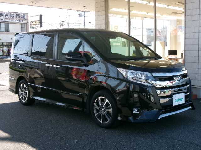 トヨタ ノア Si ダブルバイビーⅡ 長崎県 2019(令1)年 8.6万km ブラック 【 Toyota Safety Sense 】/・プリクラッシュセーフティ/・レーンディパーチャーアラート/・オートマチックハービーム/・先行車発進告知機能/ワンオーナー/純正10インチSDナビ/・フルセグテレビ/・バックカメラ/・Bluetooth/・USB/・DVD再生可能/純正12.1インチフリップダウン/ハーフレザーシート/両側パワースライドドア/クルーズコントロール/クリアランスソナー/オートライト/LEDヘッドライト/オートリトラミラー/シートバックテーブル/リアサンシェード/ビルトインETC/スマートキー2個/純正フロアマット/純正16AW/純正フロアマット