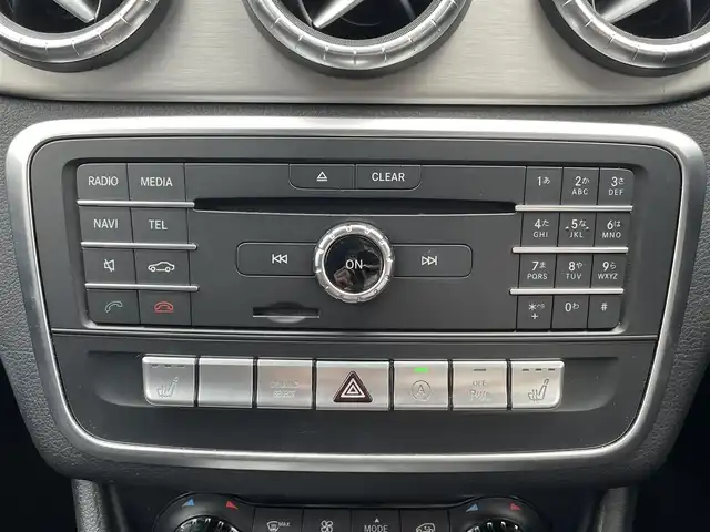 メルセデス・ベンツ ＣＬＡ１８０ Sブレイク AMG スタイル 岡山県 2017(平29)年 5万km ブラック 登録時走行距離49286km/純正HDDナビ/(FM/DISC/TV/BT)/ビルトインETC/バックカメラ/電動リアゲート/パワーシート/シートメモリ/ドライブレコーダー/パドルシフト/Sエアロ/プッシュスタート/スマートキー/スペアキー/純正１８インチアルミホイール