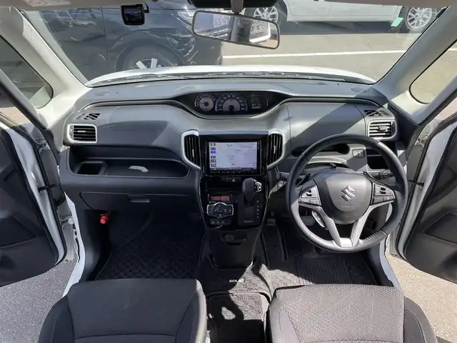 スズキ ソリオ バンディット HV MV 東京都 2020(令2)年 4.7万km ピュアホワイトP スズキセーフティサポート/・デュアルカメラブレーキサポート/・車線逸脱警報機能/・先行車発進お知らせ機能/・標識認知機能/・誤発進抑制機能/・アダプティブクルーズコントロール/・コーナーセンサー/プッシュスタート/アイドリングストップ/パドルシフト/社外ナビ/フルセグTV/ETC/ドライブレコーダー/両側パワースライドドア/運転席シートヒーター/パーソナルテーブル/後席ロールサンシェード/LEDヘッドライト/オートライト/15インチ純正アルミホイール/スマートキー