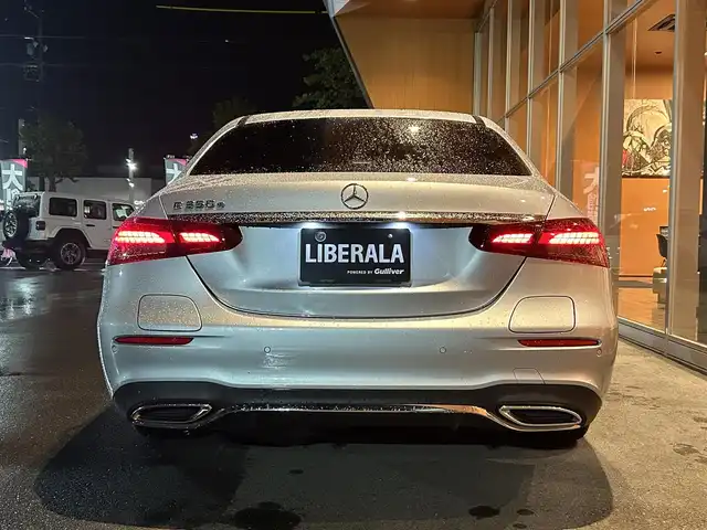 メルセデス・ベンツ Ｍ・ベンツ Ｅ３５０e スポーツ 岐阜県 2022(令4)年 1.8万km ハイテックシルバー ワンオーナー/純正HDDナビゲーション/　フルセグTV/　Bluetooth/　FM/　AM/エクスクルーシブパッケージ　/　Burmesterサウンドサウンドシステム/　ヘッドアップディスプレイ/　シートヒーター全席　　/レーダーセーフティパッケージ/　アクティブステアリングアシスト/　アクティブブラインドスポットアシスト/　アクティブレーンキーピングアシスト/　PRE-SAFE/　　アクティブブレーキアシスト/　　インパルスサイド/　　サウンド/アダプティブハイビームアシスト/360°カメラシステム/メモリー機能付きパワーシート