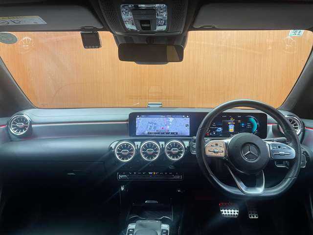 メルセデス・ベンツ ＣＬＡ２００ｄ Sブレーク AMGライン 千葉県 2019(令1)年 4.2万km コスモスブラック ＡＭＧレザーＥＸＣ　/アドバンスドＰＫＧ　/純正ナビ　/３６０°カメラ　/ＡＣＣ　/ＨＵＤ　/シートヒーター　/パワーシート　/ＬＥＤヘッドライト　/ハイビームアシスト　/電動リアゲート　/ドライブレコーダー　/ＥＴＣ