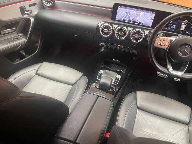 メルセデス・ベンツ ＣＬＡ２００ｄ Sブレーク AMGライン 千葉県 2019(令1)年 4.2万km コスモスブラック ＡＭＧレザーＥＸＣ　/アドバンスドＰＫＧ　/純正ナビ　/３６０°カメラ　/ＡＣＣ　/ＨＵＤ　/シートヒーター　/パワーシート　/ＬＥＤヘッドライト　/ハイビームアシスト　/電動リアゲート　/ドライブレコーダー　/ＥＴＣ
